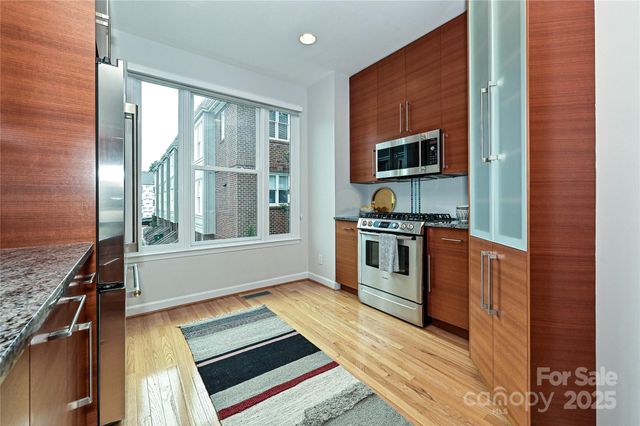 333 W 7th Street, Charlotte, NC 28202