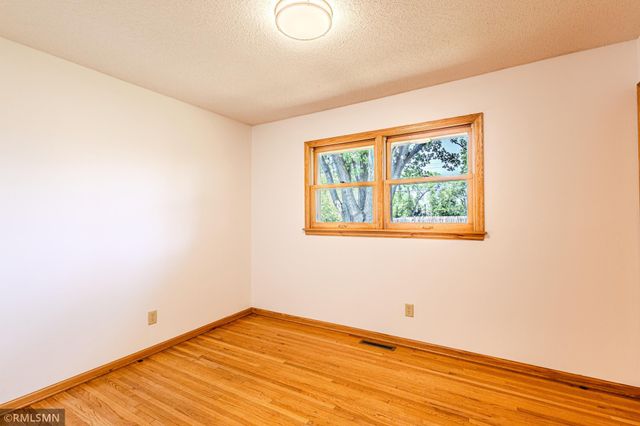 837 Monroe Street, Anoka, MN 55303