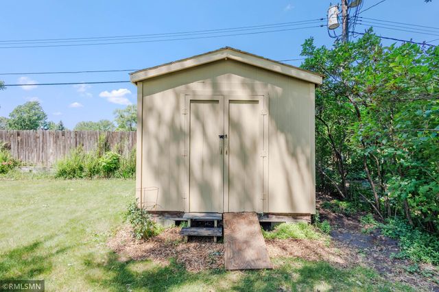 837 Monroe Street, Anoka, MN 55303