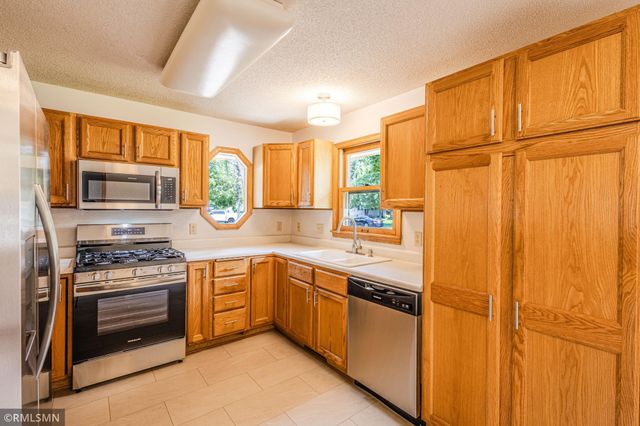 837 Monroe Street, Anoka, MN 55303
