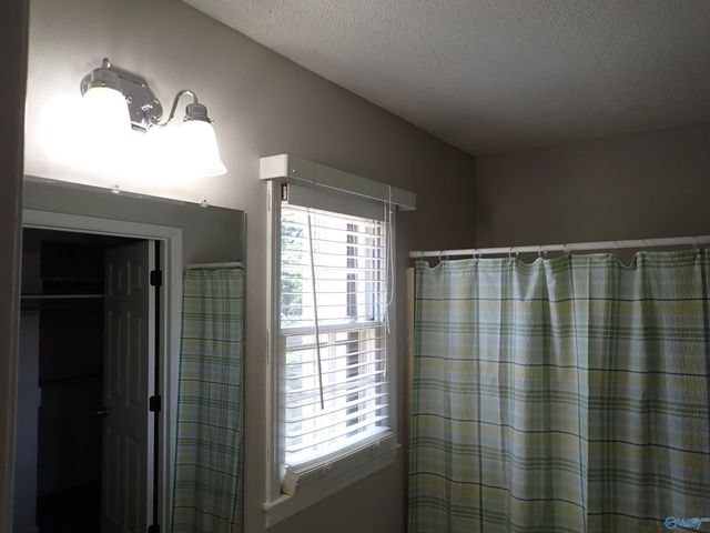 2176 Westbury Court Sw, Decatur, AL 35603