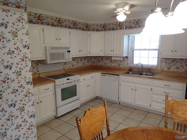 2176 Westbury Court Sw, Decatur, AL 35603