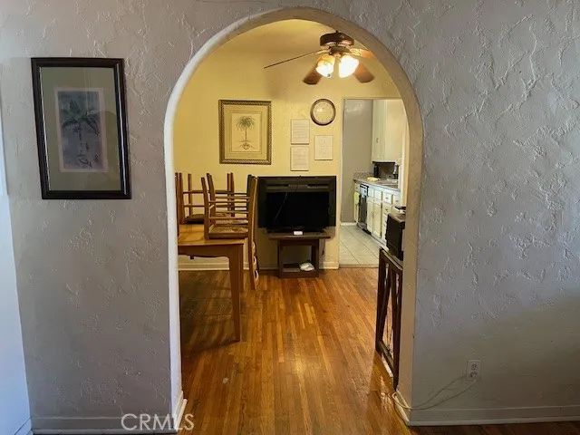 6709 Vesper, Van Nuys, CA 91405