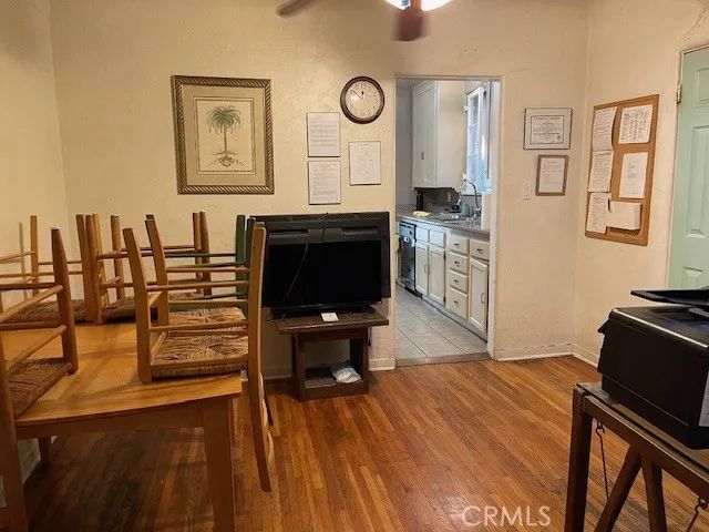 6709 Vesper, Van Nuys, CA 91405