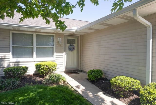 249 W Heatherwood Drive, Barberton, OH 44203