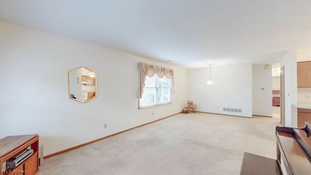 249 W Heatherwood Drive, Barberton, OH 44203