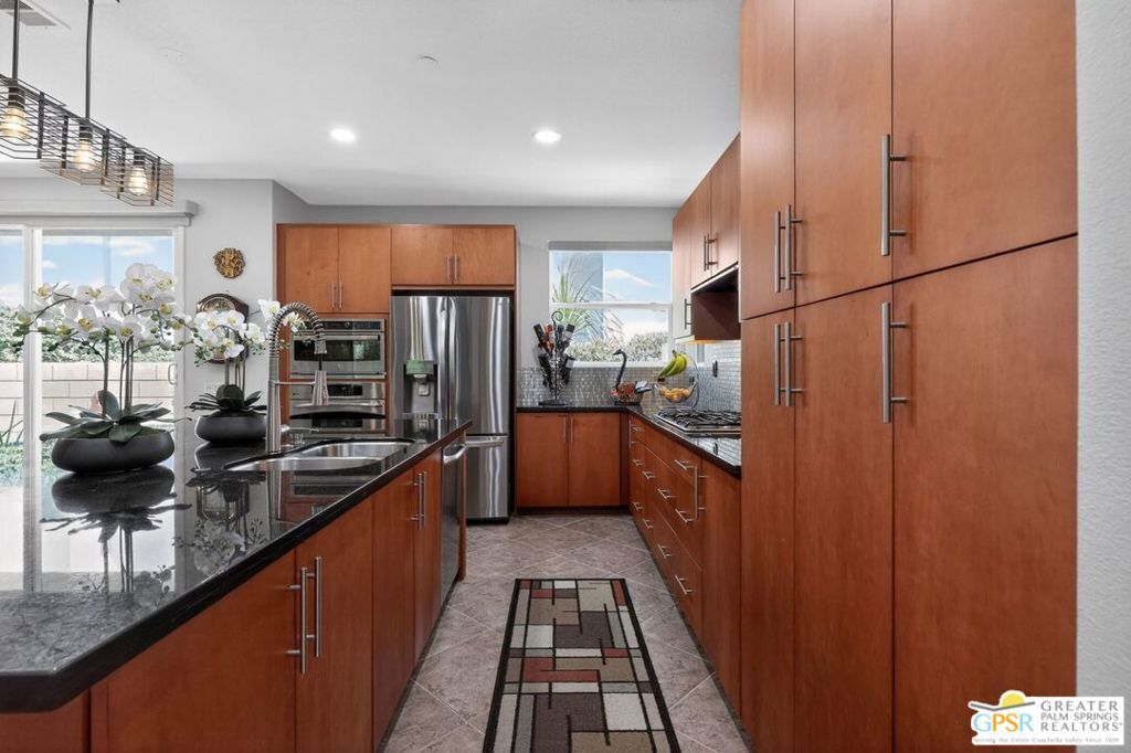 Image 18 of property listing at 4935 Geary Way, Palm Springs, CA 92262