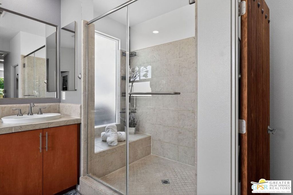 Image 27 of property listing at 4935 Geary Way, Palm Springs, CA 92262