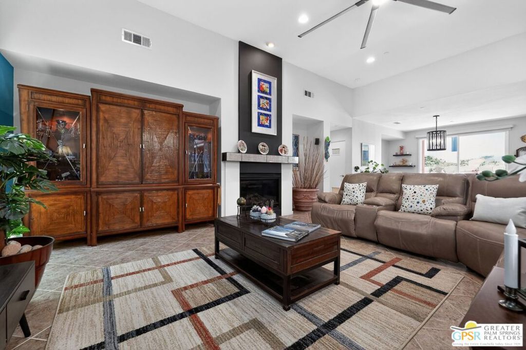 Image 9 of property listing at 4935 Geary Way, Palm Springs, CA 92262