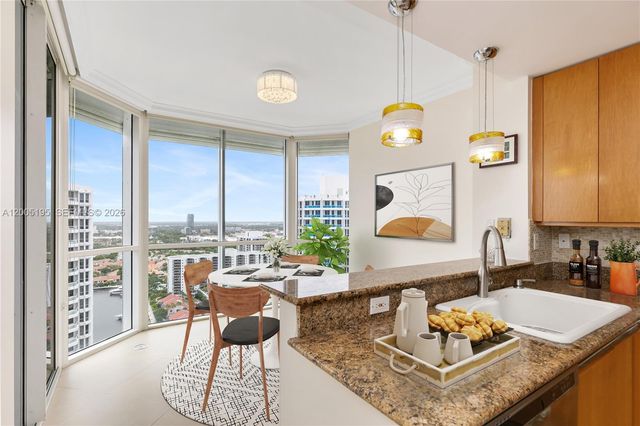 21150 Point Place LPH 2902, Aventura, FL 33180