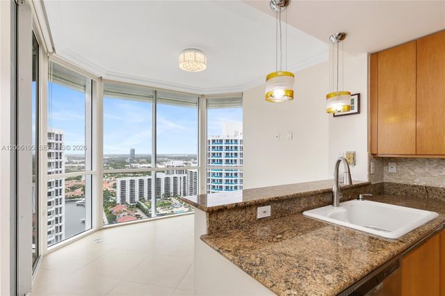 21150 Point Place LPH 2902, Aventura, FL 33180