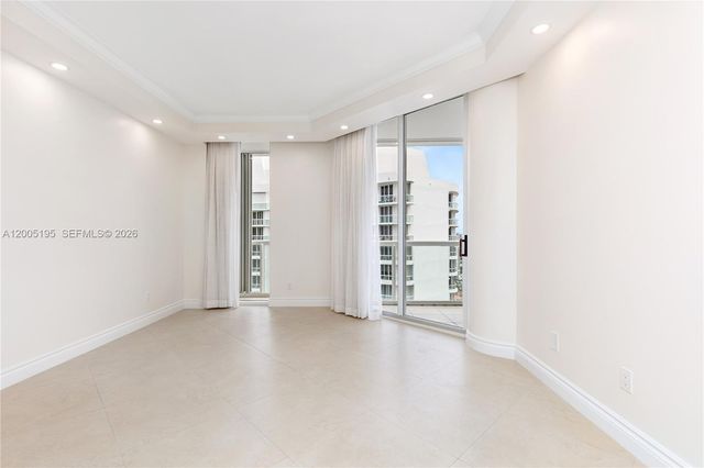 21150 Point Place LPH 2902, Aventura, FL 33180