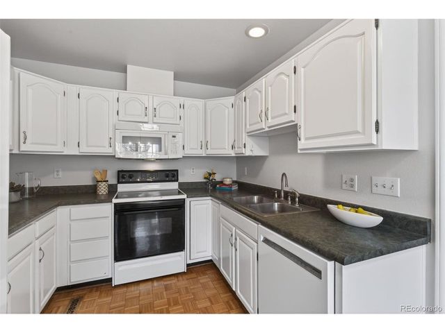 1615 S Syracuse St, Denver, CO 80231