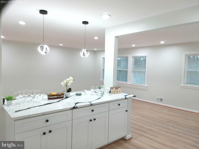 9410 DASHIA DR, Fort Washington, MD 20744