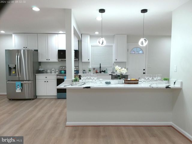 9410 DASHIA DR, Fort Washington, MD 20744