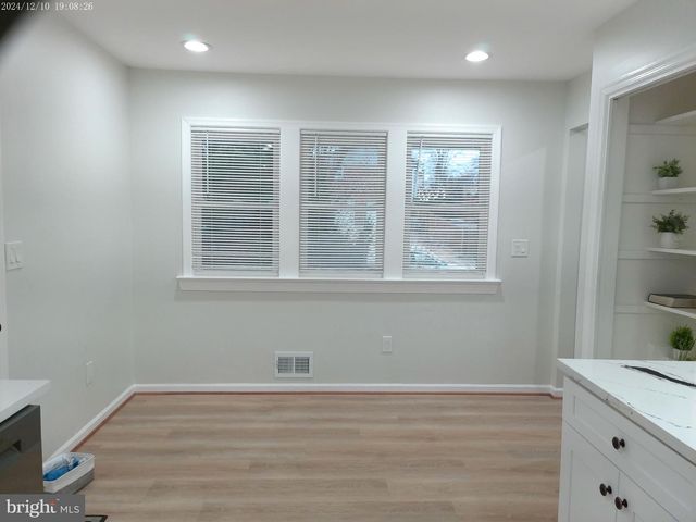 9410 DASHIA DR, Fort Washington, MD 20744