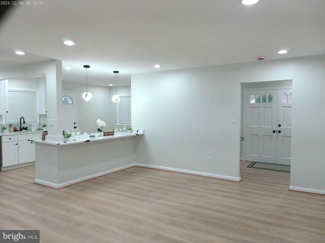 9410 DASHIA DR, Fort Washington, MD 20744