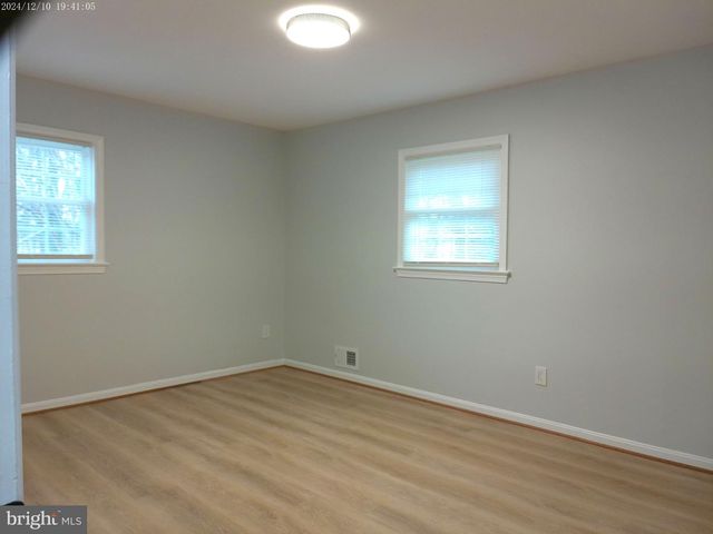 9410 DASHIA DR, Fort Washington, MD 20744