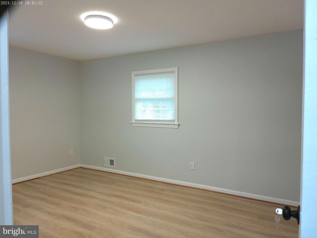 9410 DASHIA DR, Fort Washington, MD 20744