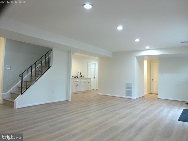 9410 DASHIA DR, Fort Washington, MD 20744