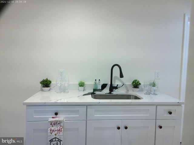 9410 DASHIA DR, Fort Washington, MD 20744