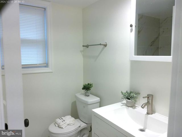 9410 DASHIA DR, Fort Washington, MD 20744