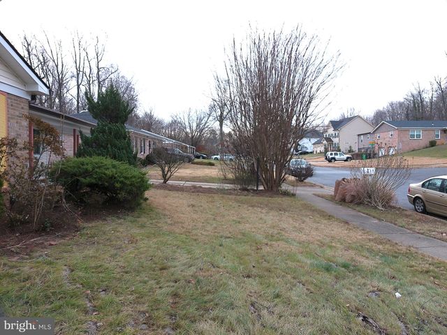 9410 DASHIA DR, Fort Washington, MD 20744