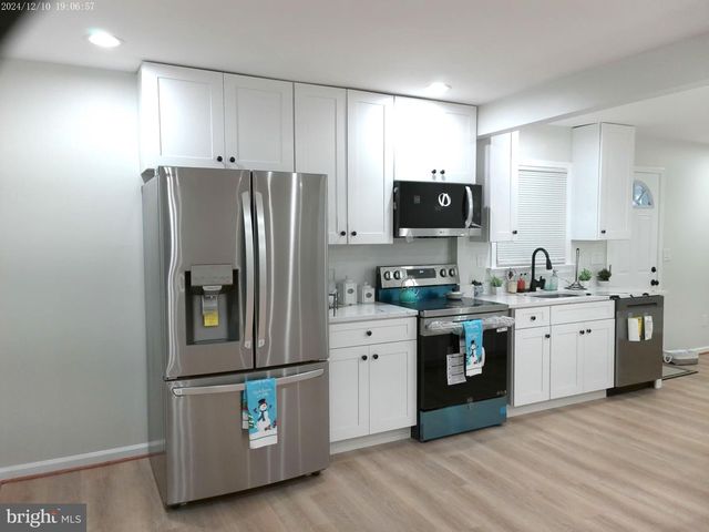 9410 DASHIA DR, Fort Washington, MD 20744