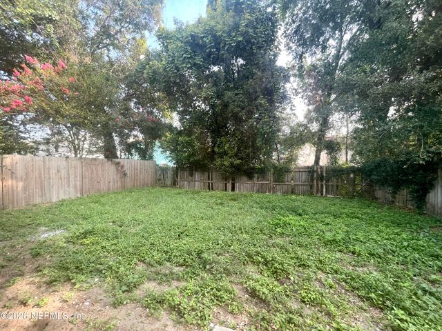 7329 LAWN TENNIS Lane, Jacksonville, FL 32277