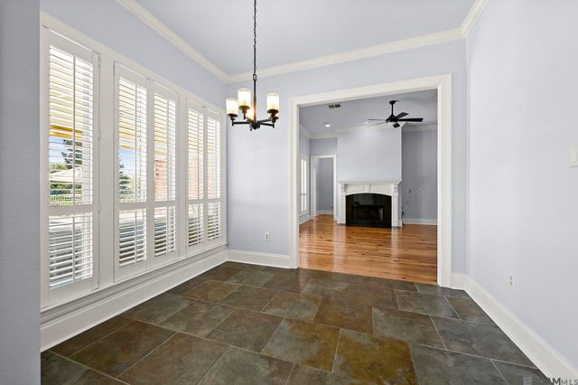 2444 S Turnberry Dr, Zachary, LA 70791