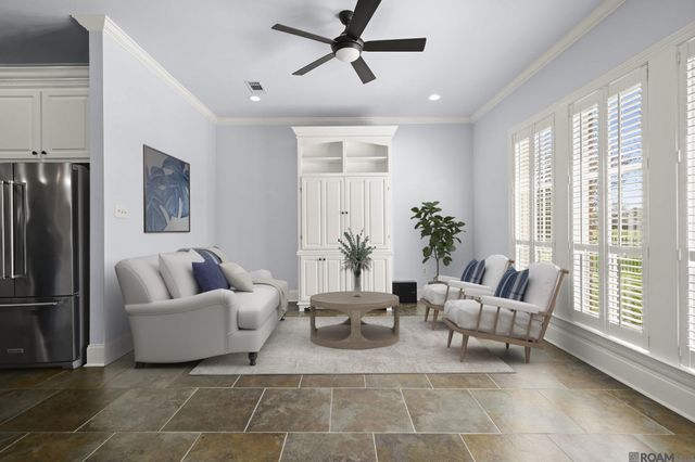 2444 S Turnberry Dr, Zachary, LA 70791