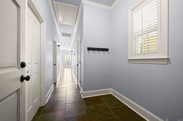 2444 S Turnberry Dr, Zachary, LA 70791