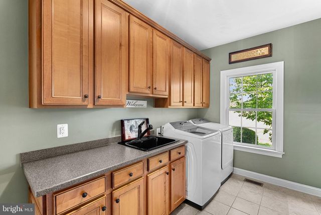 38087 HIGHLAND FARM PL, Purcellville, VA 20132