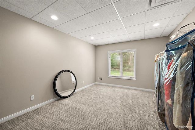 6332 Shadydale Drive, Shelby Charter Township, MI 48316