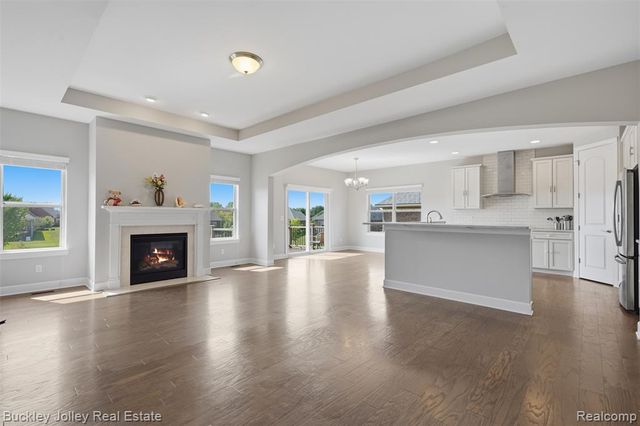 24355 Pinnacle Circle, South Lyon, MI 48178