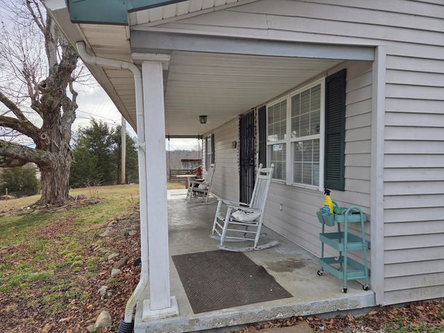 1240 Stacy Lane Road, Irvine, KY 40336