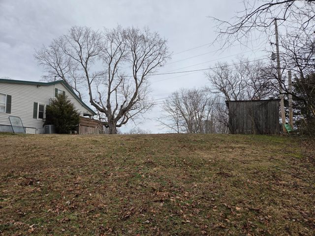 1240 Stacy Lane Road, Irvine, KY 40336