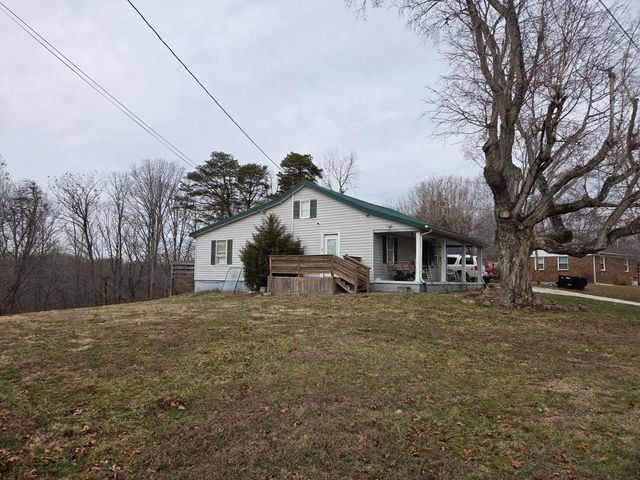 1240 Stacy Lane Road, Irvine, KY 40336