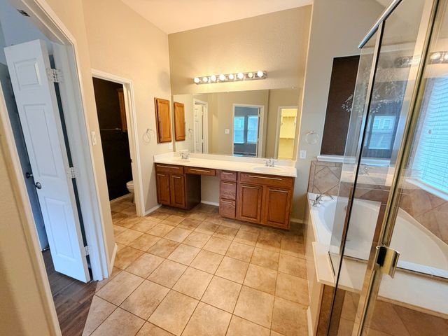 8304 Orchard Creek Road, Fort Worth, TX 76123