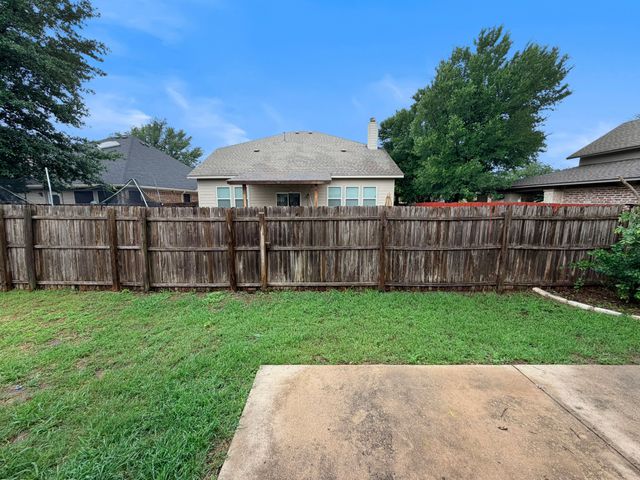 8304 Orchard Creek Road, Fort Worth, TX 76123