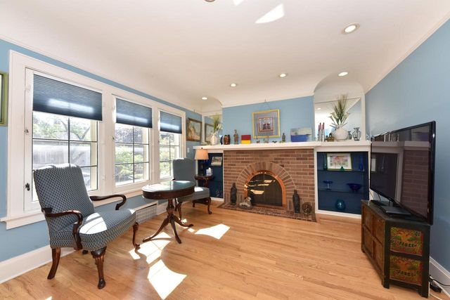 3567 N Murray AVENUE, Shorewood, WI 53211