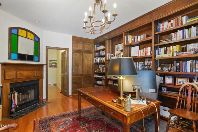 741 Bishops Park Drive 105, Raleigh, NC 27605