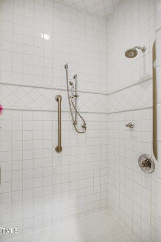 741 Bishops Park Drive 105, Raleigh, NC 27605