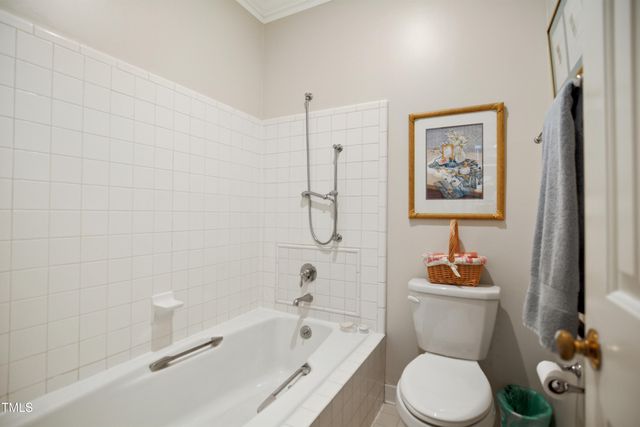 741 Bishops Park Drive 105, Raleigh, NC 27605