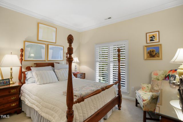 741 Bishops Park Drive 105, Raleigh, NC 27605