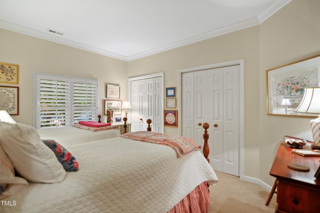 741 Bishops Park Drive 105, Raleigh, NC 27605