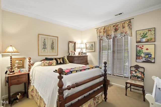 741 Bishops Park Drive 105, Raleigh, NC 27605