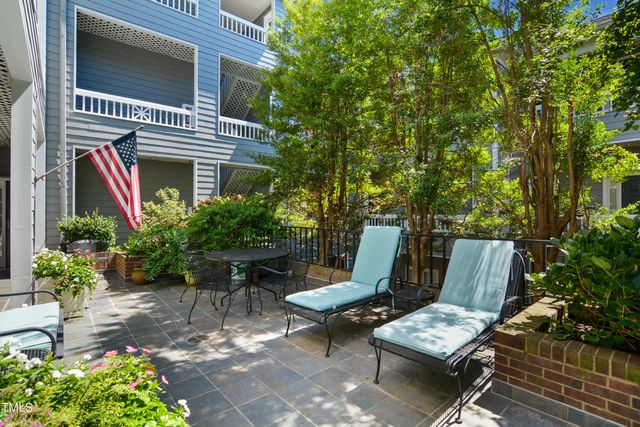 741 Bishops Park Drive 105, Raleigh, NC 27605