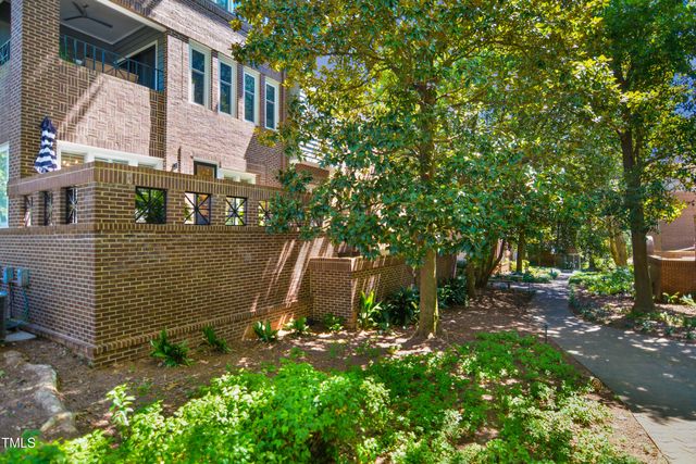 741 Bishops Park Drive 105, Raleigh, NC 27605