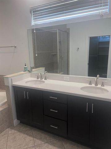 5915 PRINTERY STREET, Tampa, FL 33616